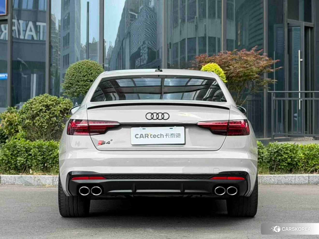 Audi S4 2023 Темно-серый из Китая, фото 2