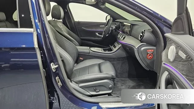 Mercedes-Benz E-Class W213 2020 Синий из Кореи, фото 2