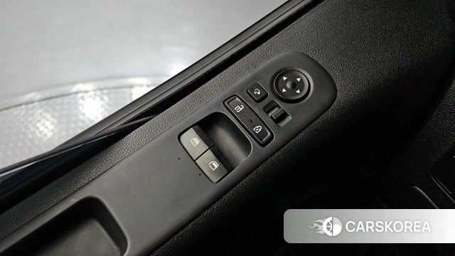 Hyundai Staria 2022 Белый из Кореи, фото 2