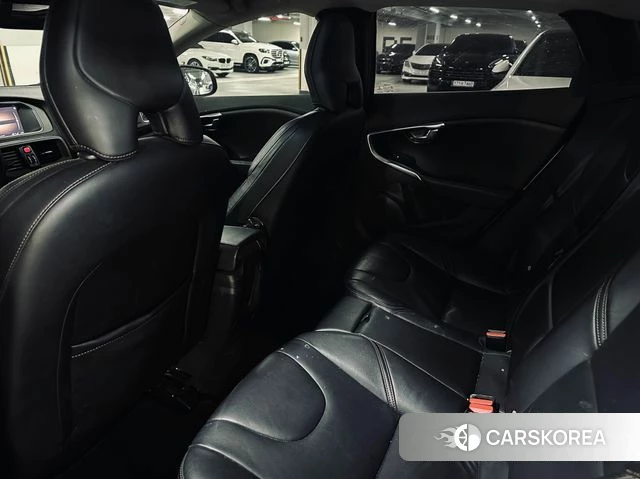 Volvo V40 Cross-Country 2018 Серебряный из Кореи, фото 2