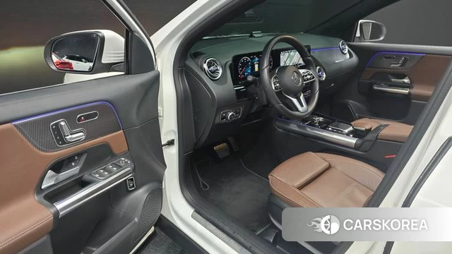 Mercedes-Benz GLA - Class H247 2021 Белый из Кореи, фото 2