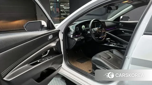 Hyundai Avante (CN7) 2021 Белый из Кореи, фото 2