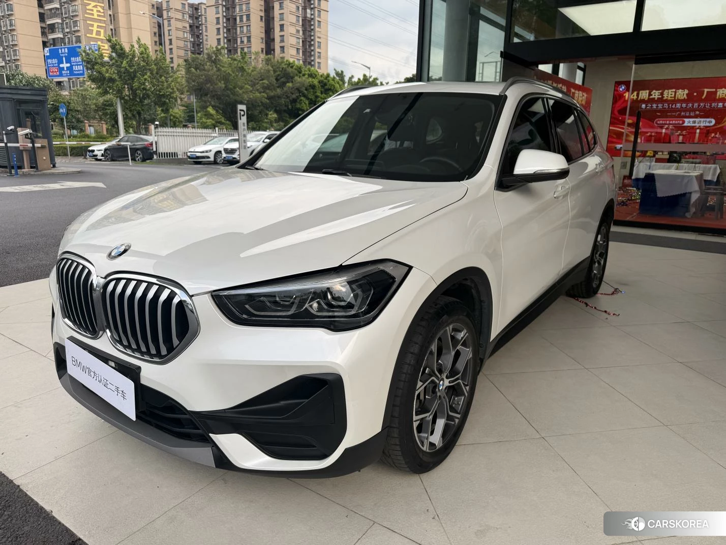 BMW X1 2021 Белый из Китая, фото 2