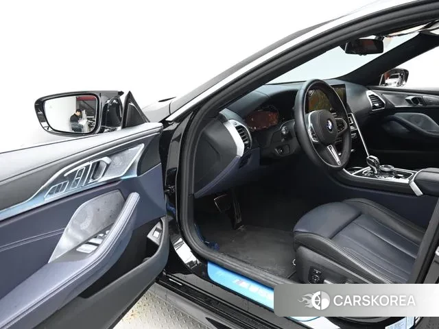 BMW 8 Series (G15) 2024 Черный из Кореи, фото 2