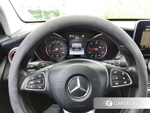 Mercedes-Benz GLC-Class X253 2018 Белый из Кореи, фото 2
