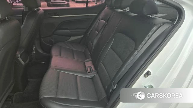 Hyundai Avante AD 2018 Белый из Кореи, фото 2
