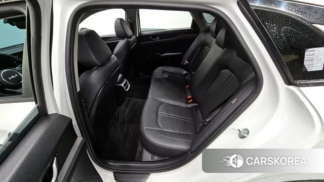 Kia K5 3rd generation 2023 Белый из Кореи, фото 2