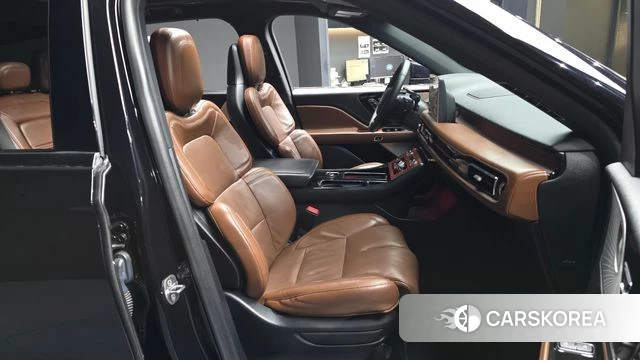 Lincoln Aviator 2nd generation 2021 Черный из Кореи, фото 2