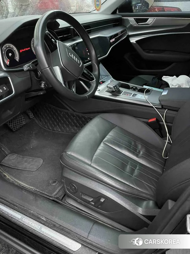 Audi A6 (import) 2022 Черный из Китая, фото 2