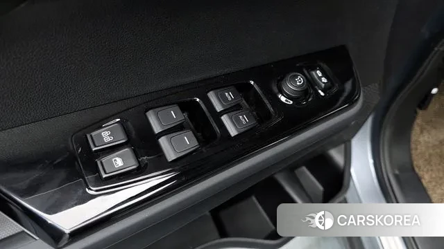 Ssangyong Torres EVX 2024 Серебристо-серый из Кореи, фото 2