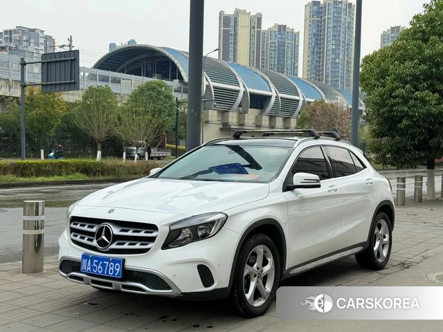 Mercedes-Benz GLA 2018 Белый из Китая, фото 2