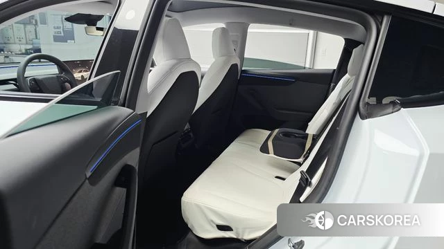 Tesla Model Y 2025 Белый из Кореи, фото 2