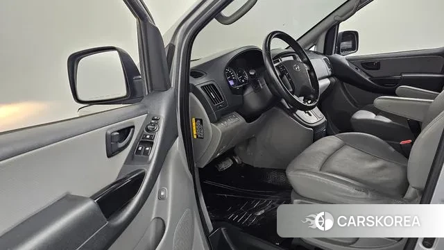 Hyundai The New Grand Starex 2020 Серебристо-серый из Кореи, фото 2