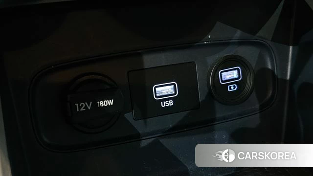 Hyundai Venue 2021 Серебристо-серый из Кореи, фото 2