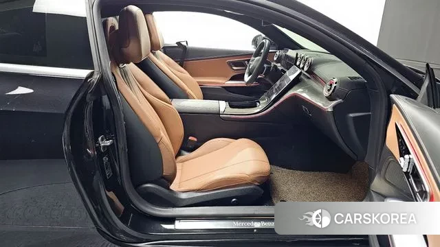 Mercedes-Benz CLE-Class C236 2024 Черный из Кореи, фото 2