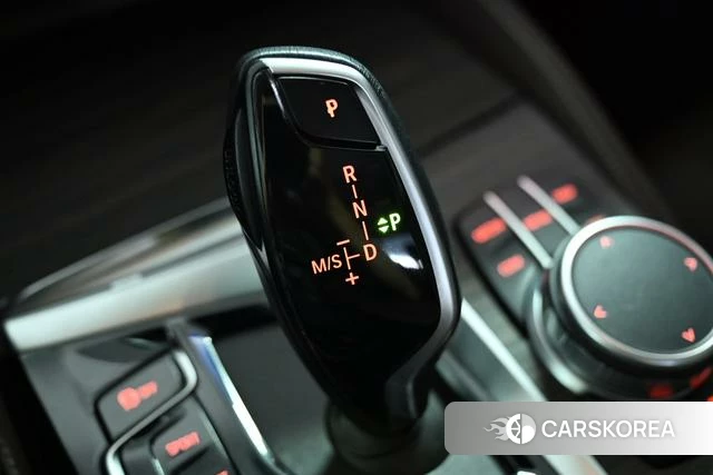 BMW 5 series 2021 Красный из Китая, фото 2