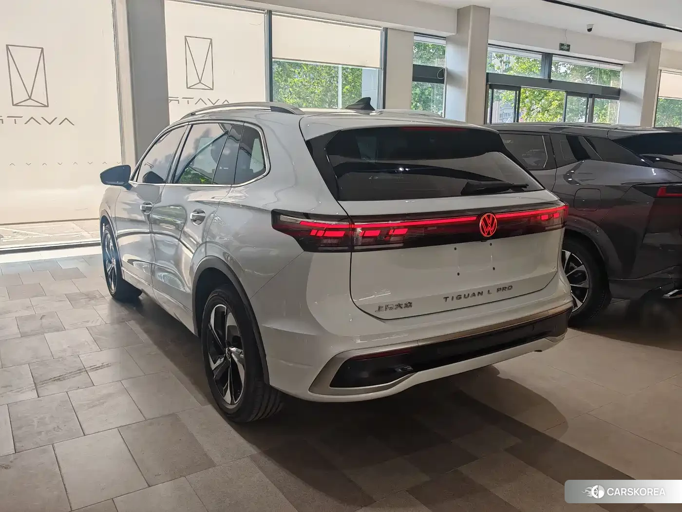 Volkswagen Tiguan L 2025 Белый из Китая, фото 2