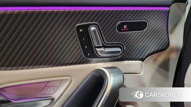 Mercedes-Benz A-Class W177 2024 Белый из Кореи, фото 2