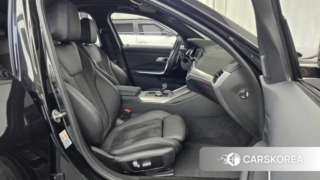 BMW 3 Series (G20) 2022 Черный из Кореи, фото 2