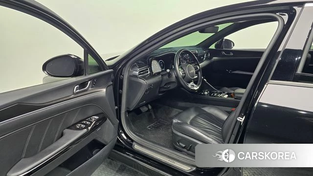 Kia K5 3rd generation 2023 Черный из Кореи, фото 2