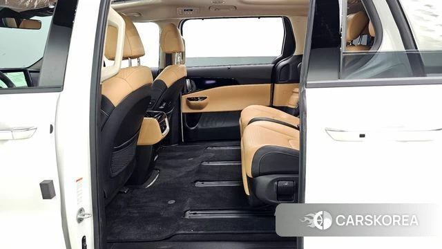 Kia Carnival 4th generation 2023 Белый из Кореи, фото 2
