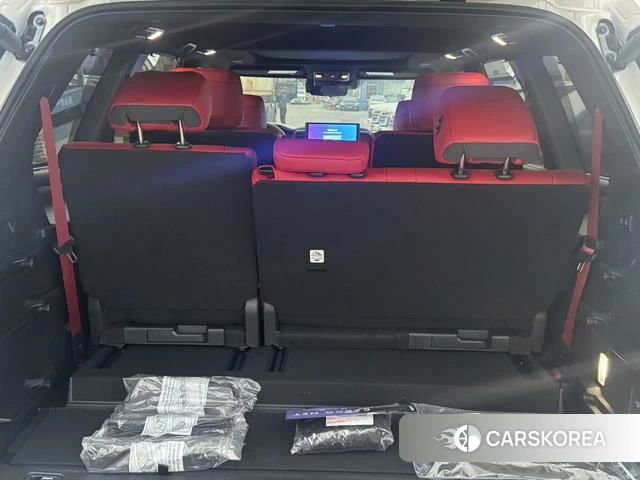 Toyota Sequoia 2025 Белый из Китая, фото 2