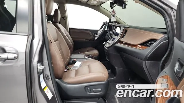 Toyota Sienna 2019 Песочный из Кореи, фото 2