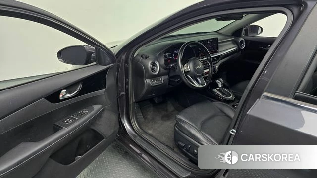 Kia The New K3 2nd generation 2021 Серый из Кореи, фото 2