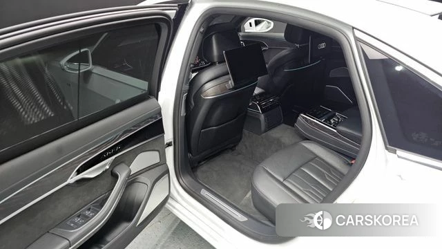 Audi A8 (D5) 2023 Белый из Кореи, фото 2