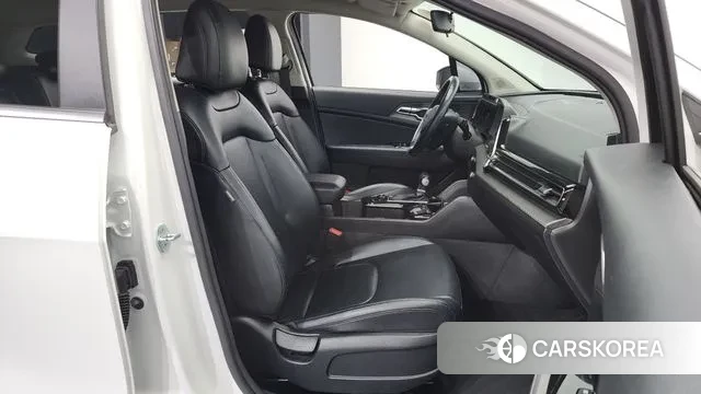 Kia Sportage 5th Generation 2022 Белый из Кореи, фото 2