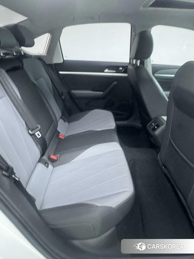Volkswagen Lavida 2023 Белый из Китая, фото 2