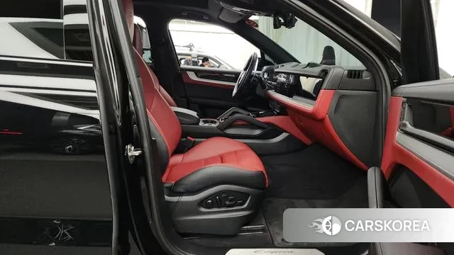 Porsche Cayenne (PO536) 2024 Черный из Кореи, фото 2