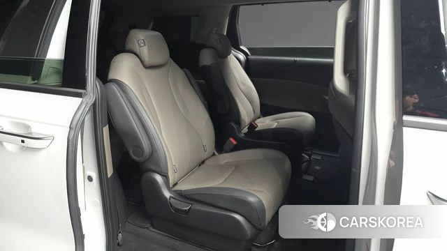 Kia The New Carnival 4th Generation 2024 Белый из Кореи, фото 2