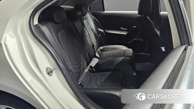 Mercedes-Benz A-Class W177 2020 Белый из Кореи, фото 2