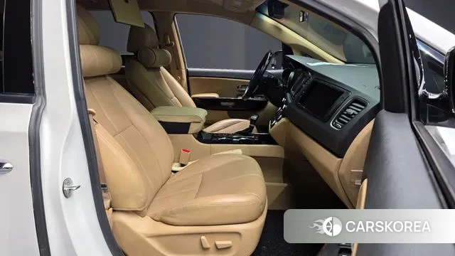 Kia The New Carnival 2018 Белый из Кореи, фото 2