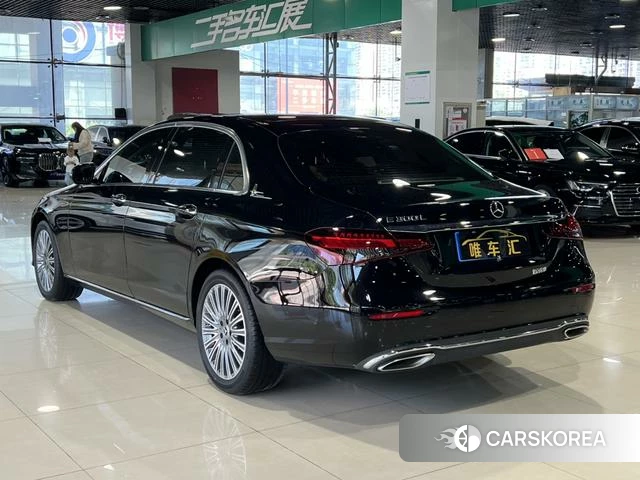 Mercedes-Benz E-class 2022 Черный из Китая, фото 2
