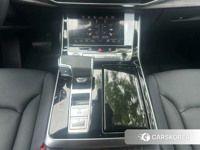 Audi Q8 2025 Черный из Китая, фото 2