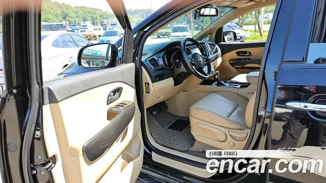 Kia The New Carnival 2019 Черный из Кореи, фото 2