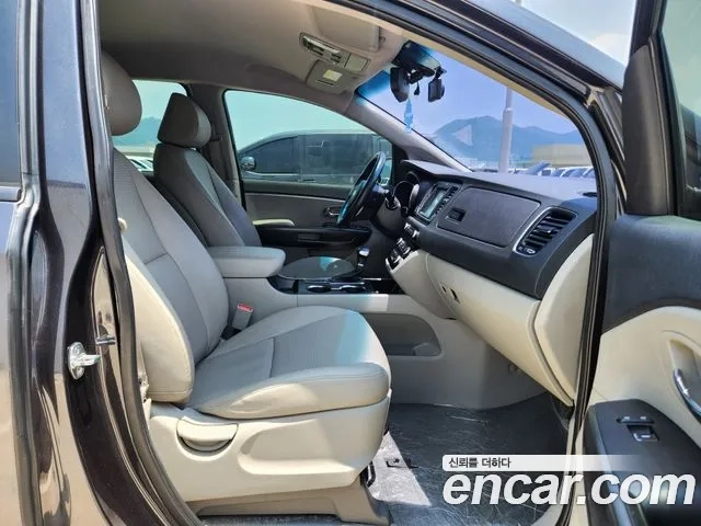 Kia The New Carnival 2019 Серый из Кореи, фото 2