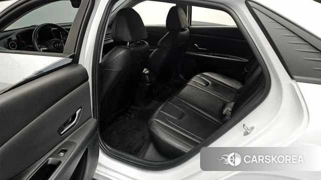 Hyundai Avante (CN7) 2022 Белый из Кореи, фото 2