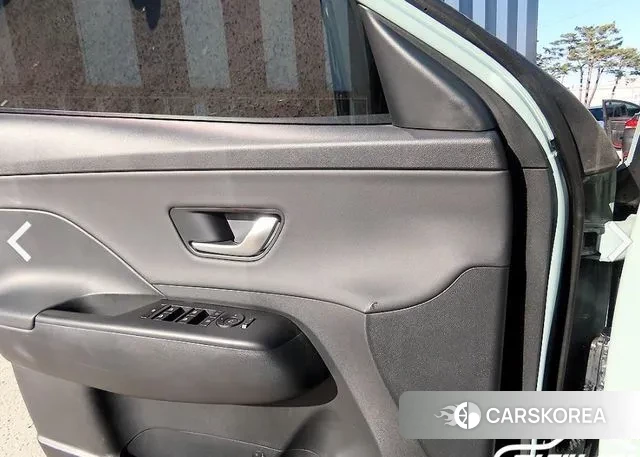 Hyundai Kona (SX2) 2024 Темно-зеленый из Кореи, фото 2