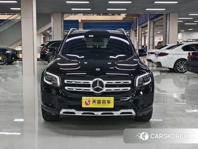 Mercedes-Benz GLB 2023 Черный из Китая, фото 2