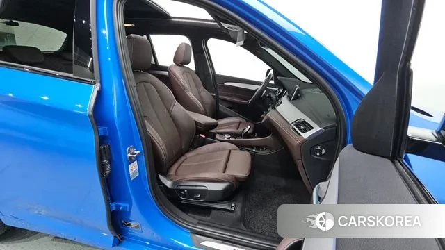 BMW X1 (F48) 2022 Синий из Кореи, фото 2