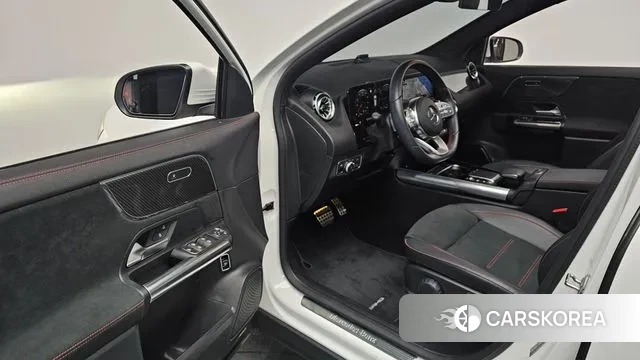 Mercedes-Benz GLA - Class H247 2022 Белый из Кореи, фото 2