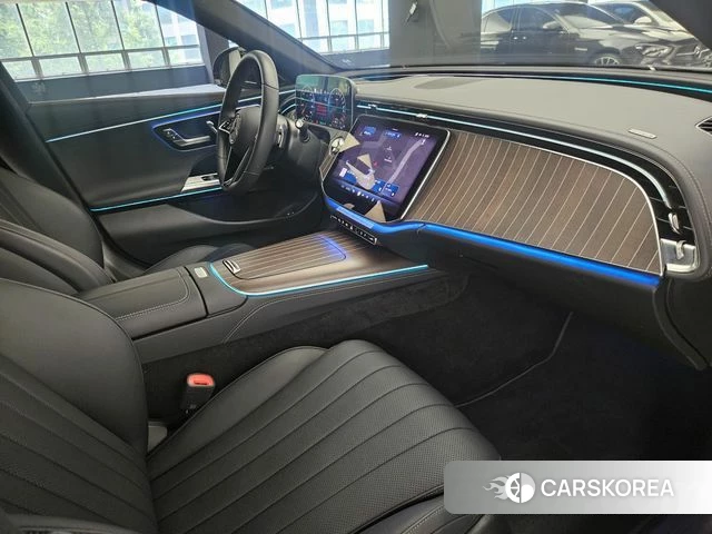 Mercedes-Benz E-Class W214 2025 Черный из Кореи, фото 2