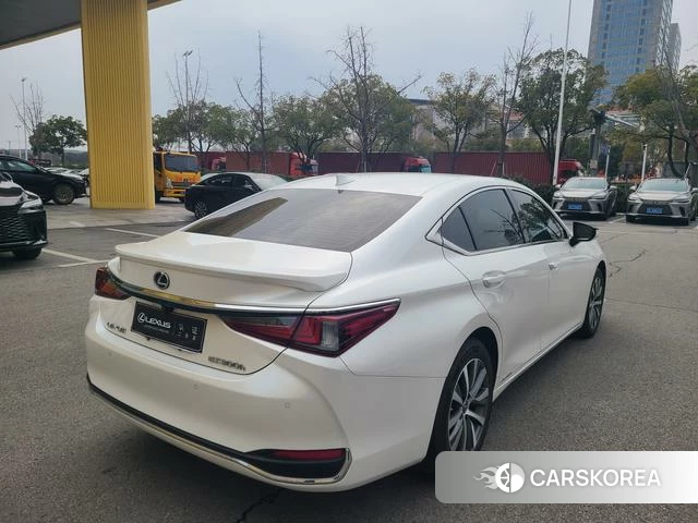 Lexus ES 2020 Белый из Китая, фото 2