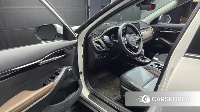 Kia Seltos 2021 Белый из Кореи, фото 2