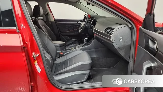 Volkswagen 7th Generation of Jetta 2022 Красный из Кореи, фото 2