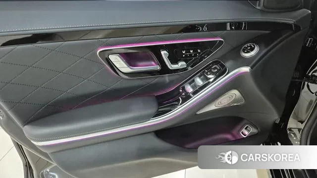 Mercedes-Benz S-Class W223 2024 Черный из Кореи, фото 2