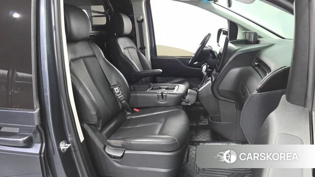Hyundai Staria 2024 Синий из Кореи, фото 2